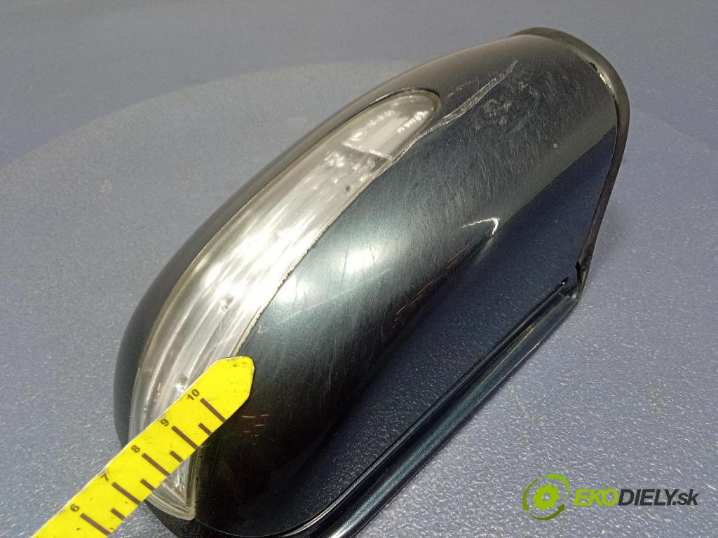 Mercedes C-klasa 2002 zpětné zrcátko prave