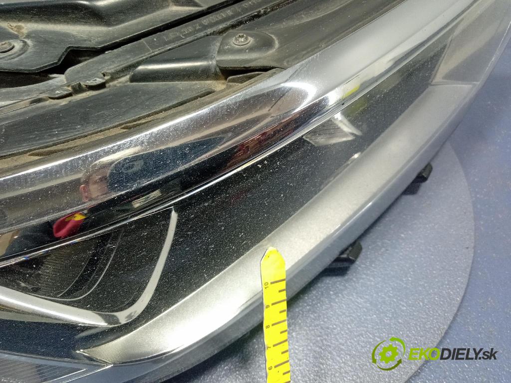 Vw Passat 2016 světlo v pravo: 3G1941036C