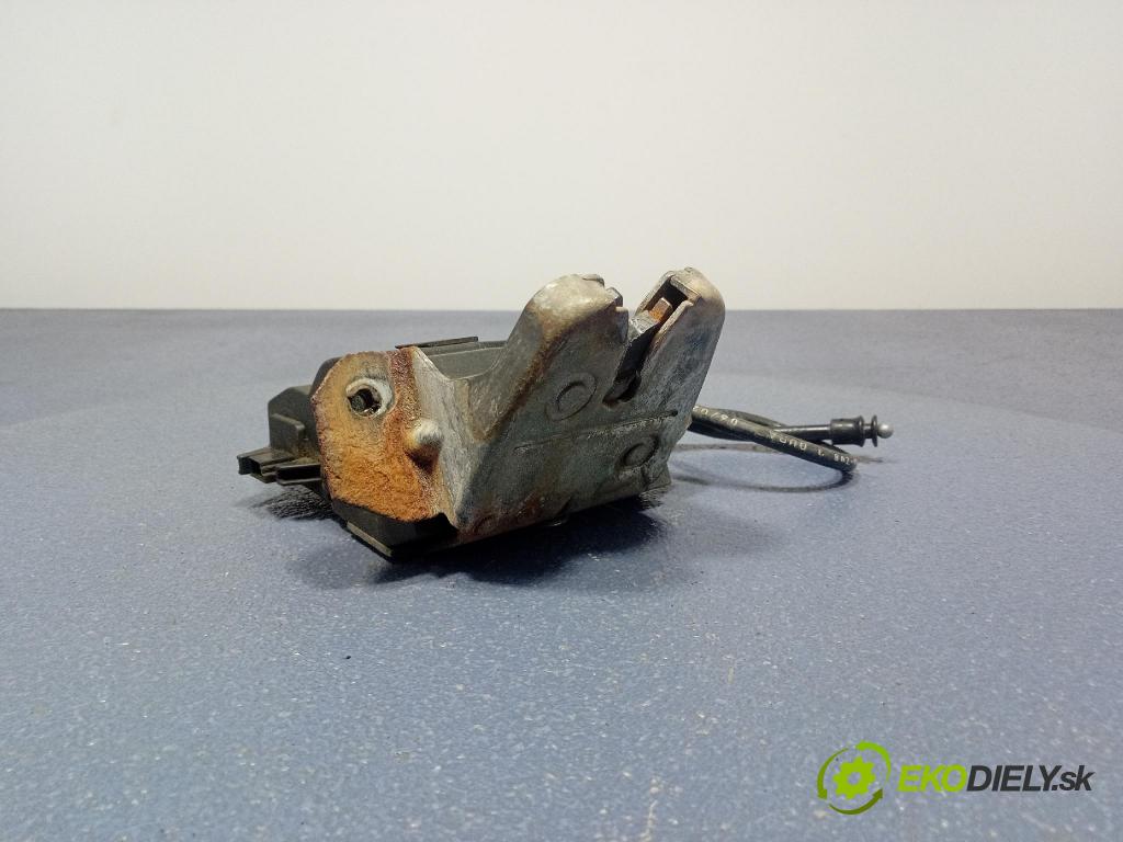 Mercedes C-klasa 2002 zámek Klapky: kufr 2037400135