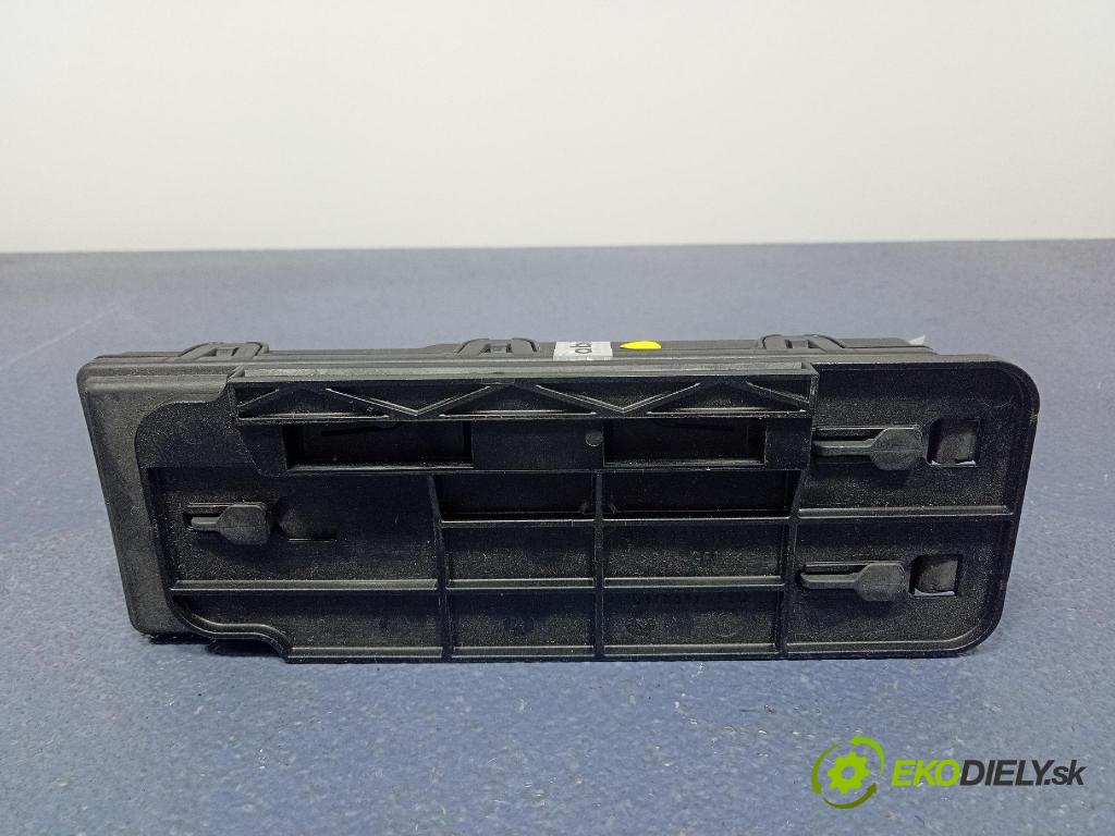 Vw Passat 2016 řídící jednotka 5Q0959107J