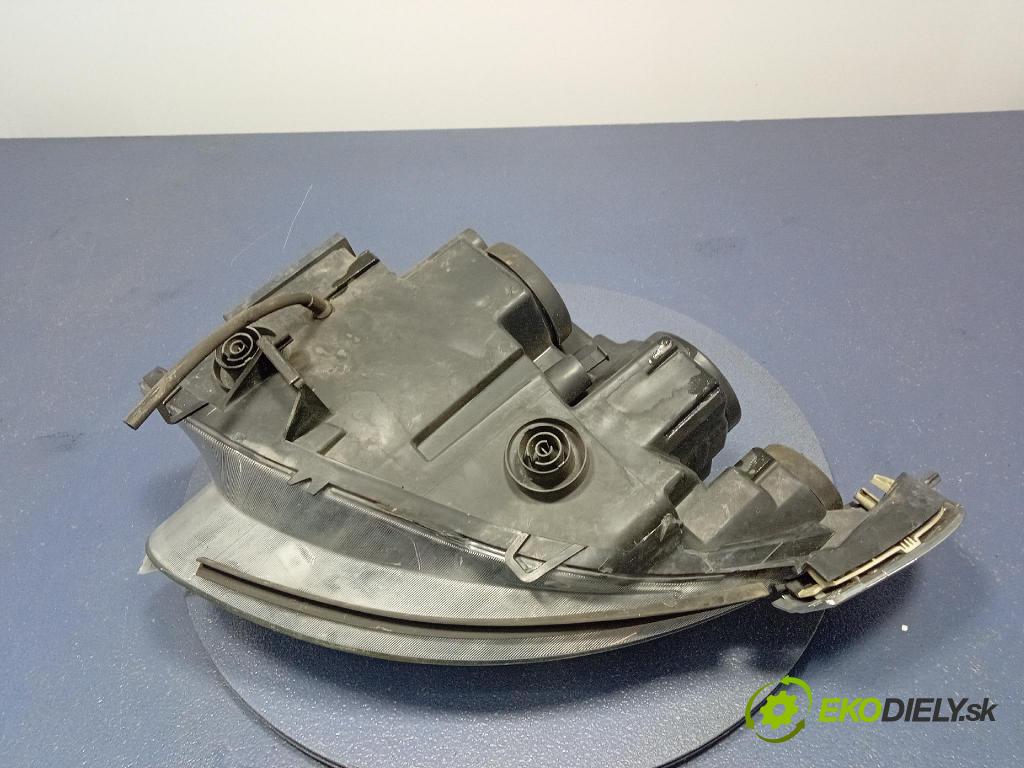 Saab 9-5 2006 světlo v pravo: 89101417-006-DX