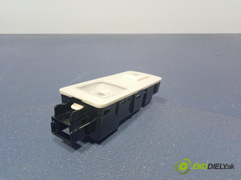 Vw Passat 2016 Lampy Uvnitř 5G9947291