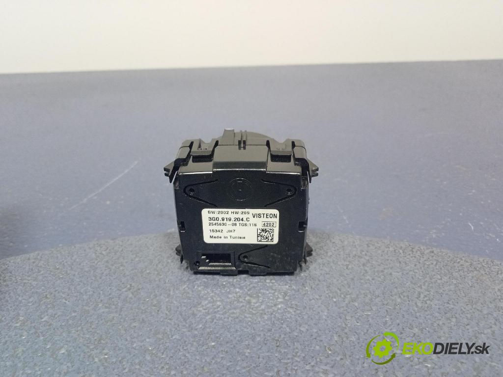 Vw Passat 2016 Hodinky 3G0919204C