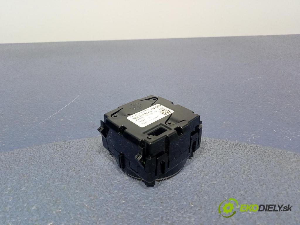 Vw Passat 2016 Hodinky 3G0919204C