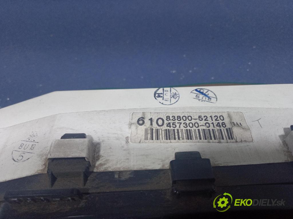 Toyota Yaris 1999 Přístrojová deska 83800-52120