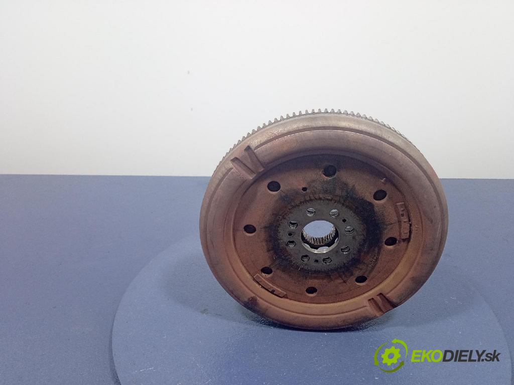 Vw Passat 2016 koleso Hojdačka: 04L105266D