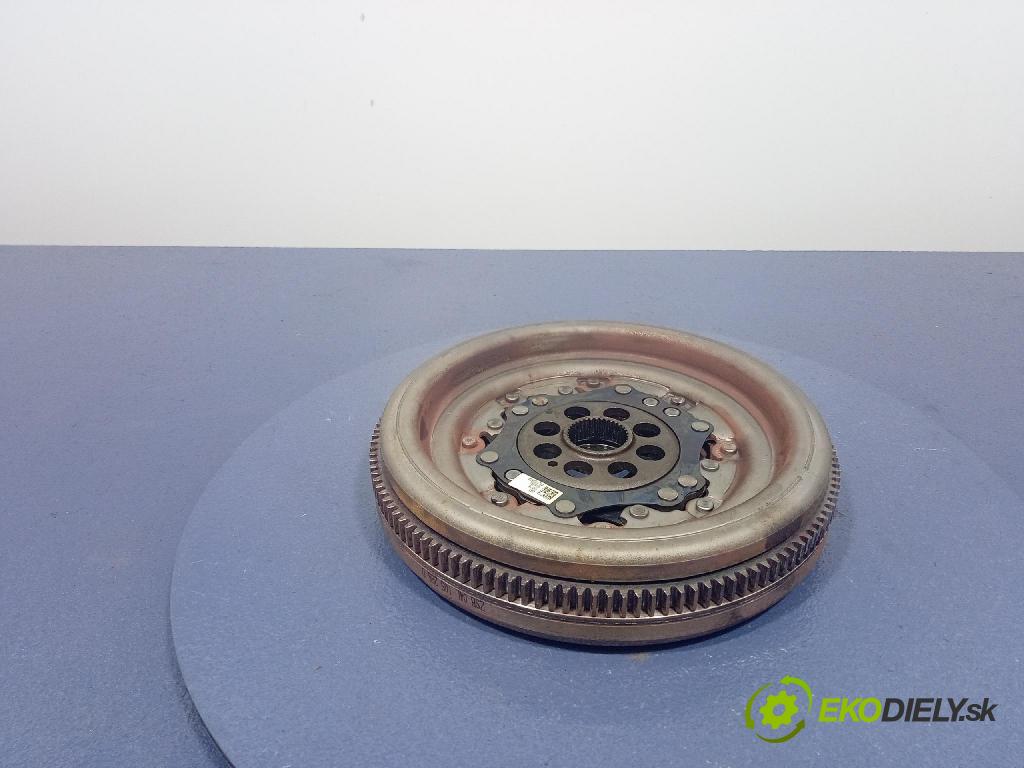 Vw Passat 2016 koleso Hojdačka: 04L105266D