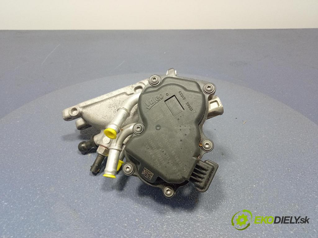 Vw Passat 2016 škrticí klapka 04L128637