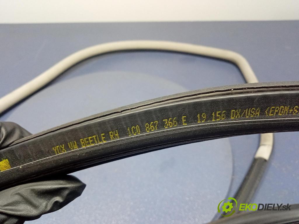 Vw New beetle 1999 Těsnění: dveře 1C0867366E