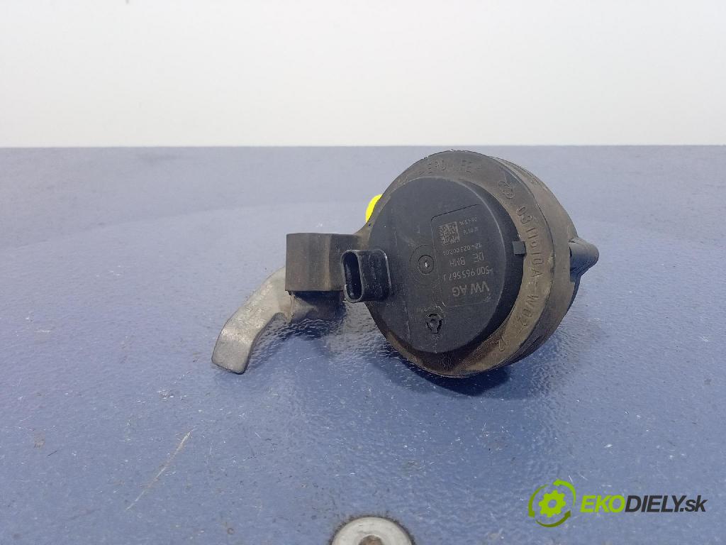 Vw Passat 2016 čerpadlo Voda 5Q0965567J