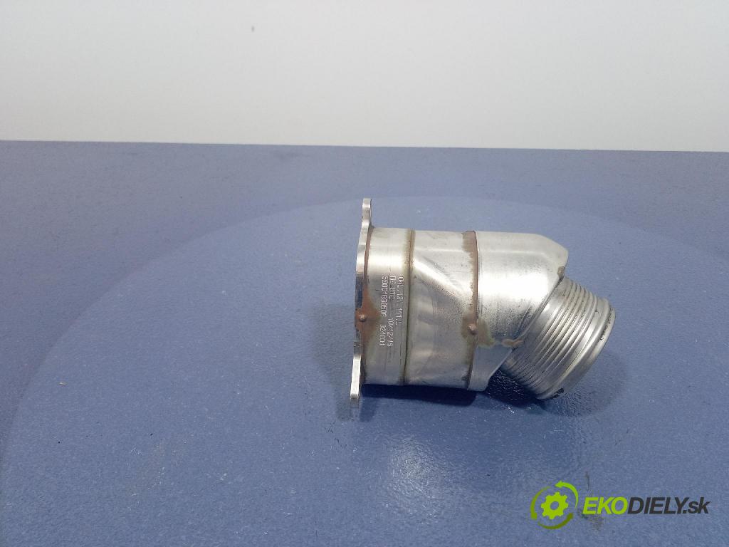 Vw Passat 2016 trubka Vzduch: 04L131111L
