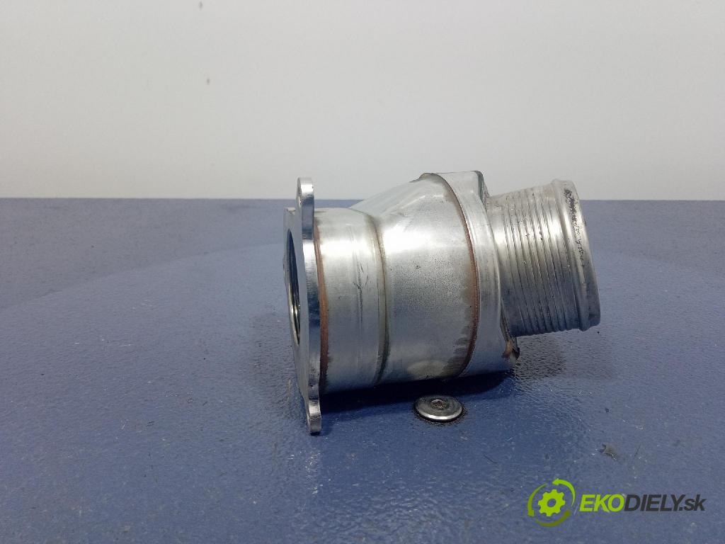 Vw Passat 2016 trubka Vzduch: 04L131111L