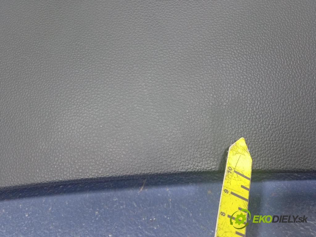 Vw Passat 2016 kryt Plast: Interiéry: 3G1863045