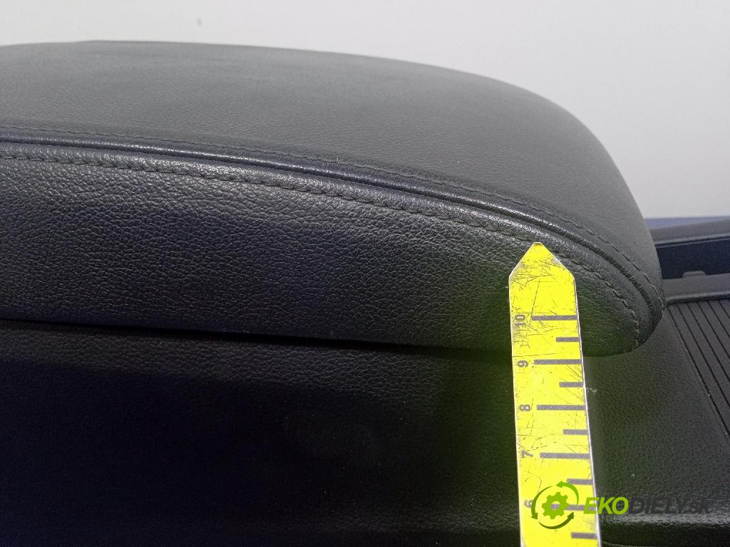 Vw Passat 2016 Tunel: Střední: 3Q1863241