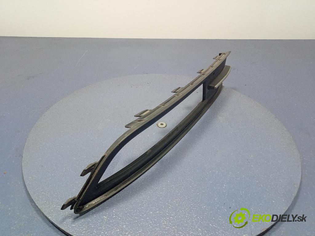 Vw Passat 2016 lišta narazník 3G0853666A