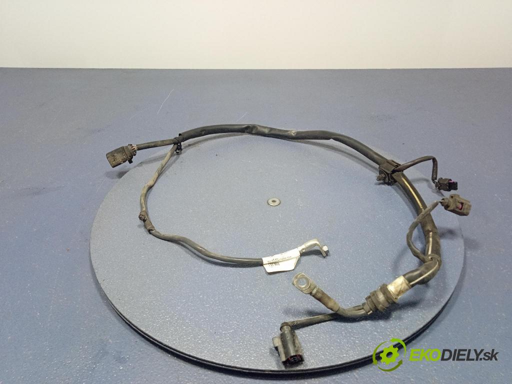 Vw Passat 2016 instalace Elektrický: 5Q0971230FP