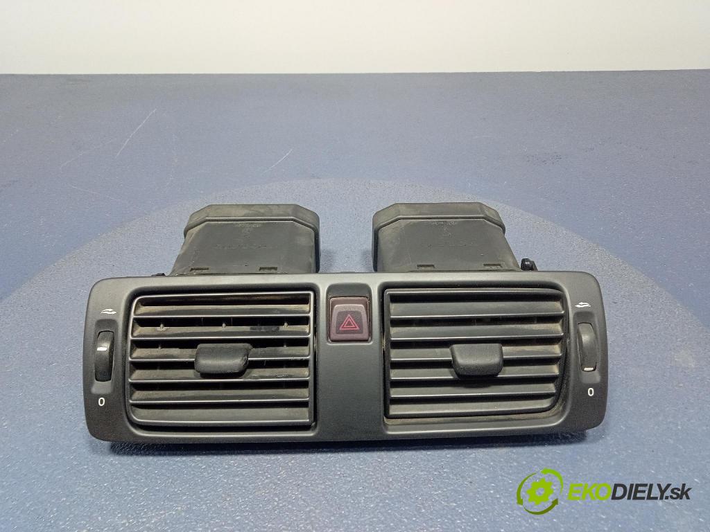 Volvo V50 2004 Mřížky Proud vzduchu Vzduch: 8651399