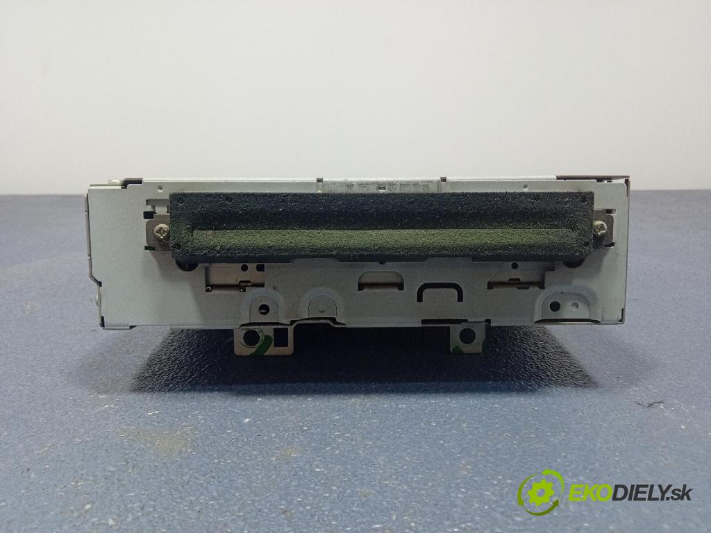 Volvo V50 2004 Radio I Navigace: 30732600