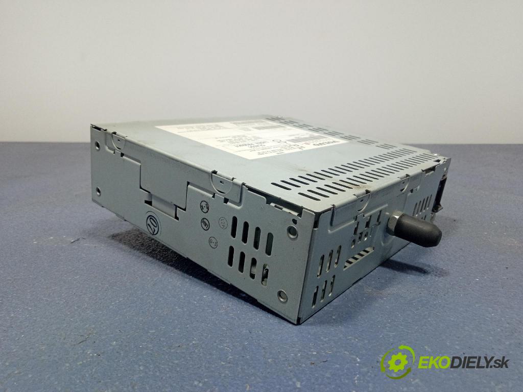 Volvo V50 2004 Radio I Navigace: 30732600