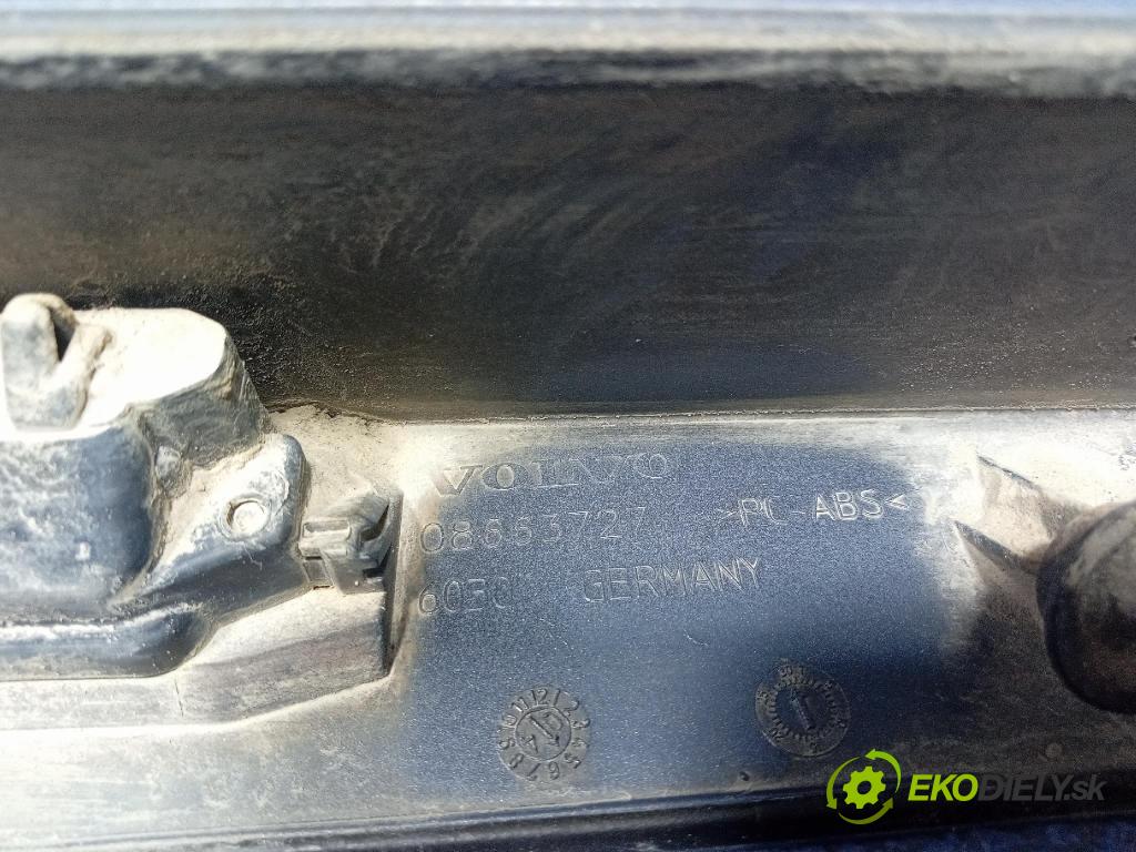 Volvo V50 2004 zaslepka: Zad: 08663727