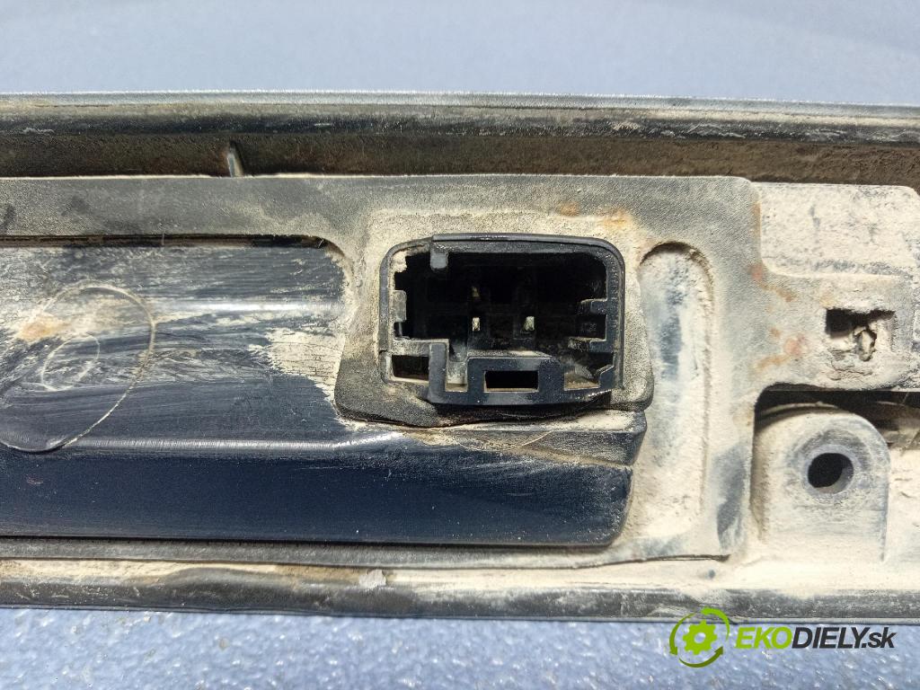 Volvo V50 2004 zaslepka: Zad: 08663727