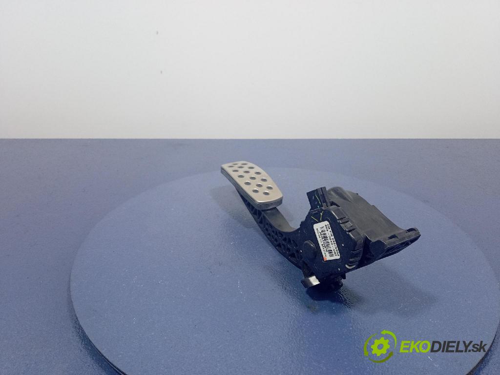 Opel Insignia 2018 pedal Plyn: 8630010002