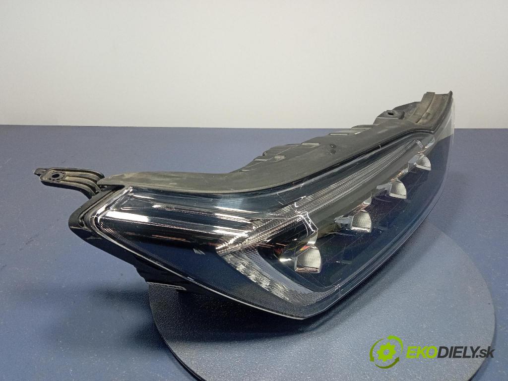 Ssangyong Rexton 0 světlo v pravo: 8310636010