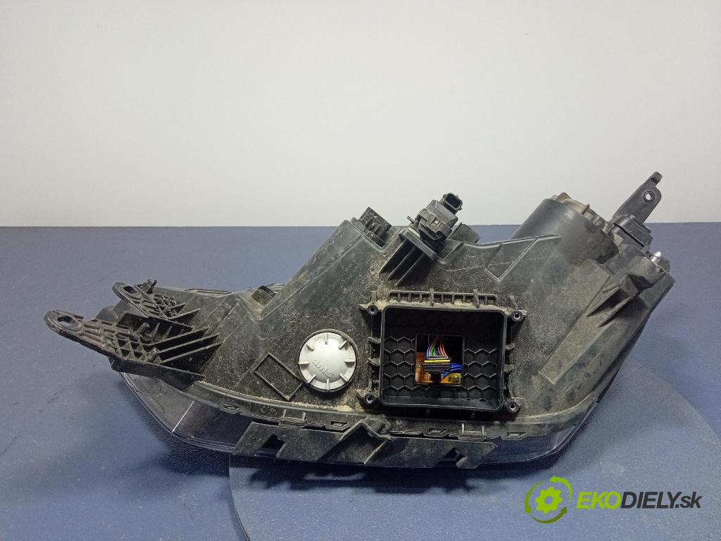 Ssangyong Rexton 0 světlo v pravo: 8310636010