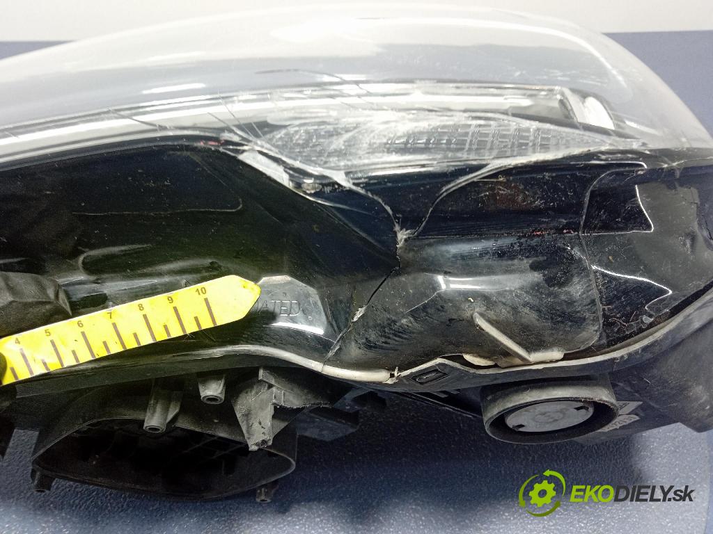 Opel Crossland 0 světlo Levý: 39153538