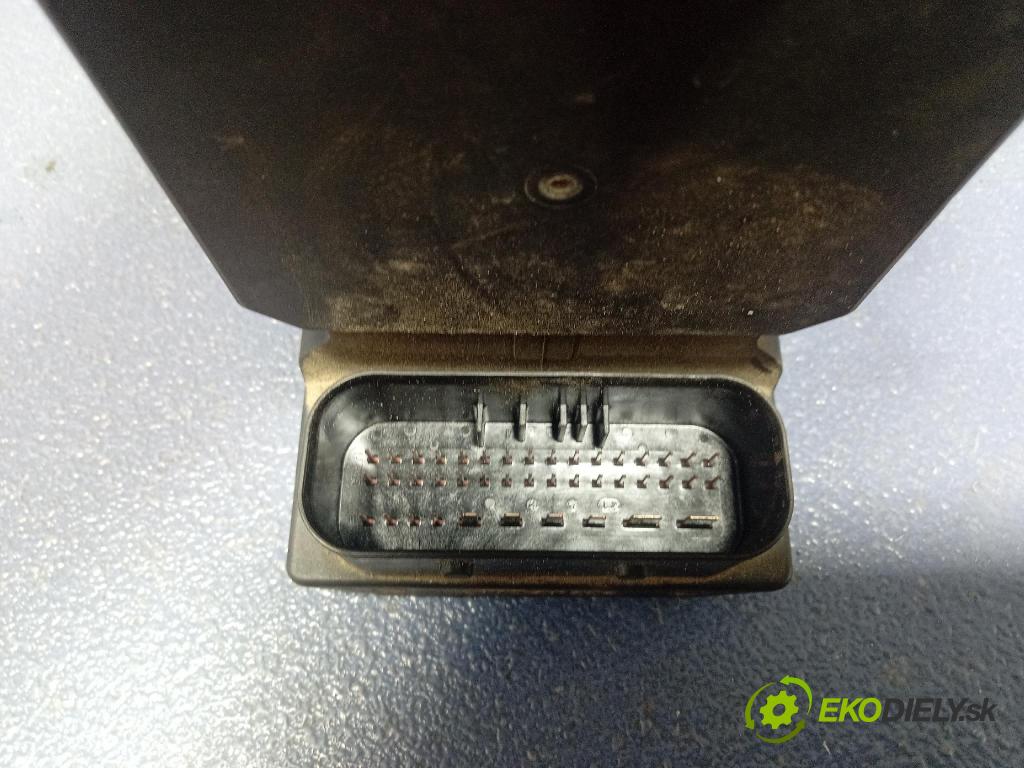 Bmw Seria 5 2000 čerpadlo ABS x 6750383
