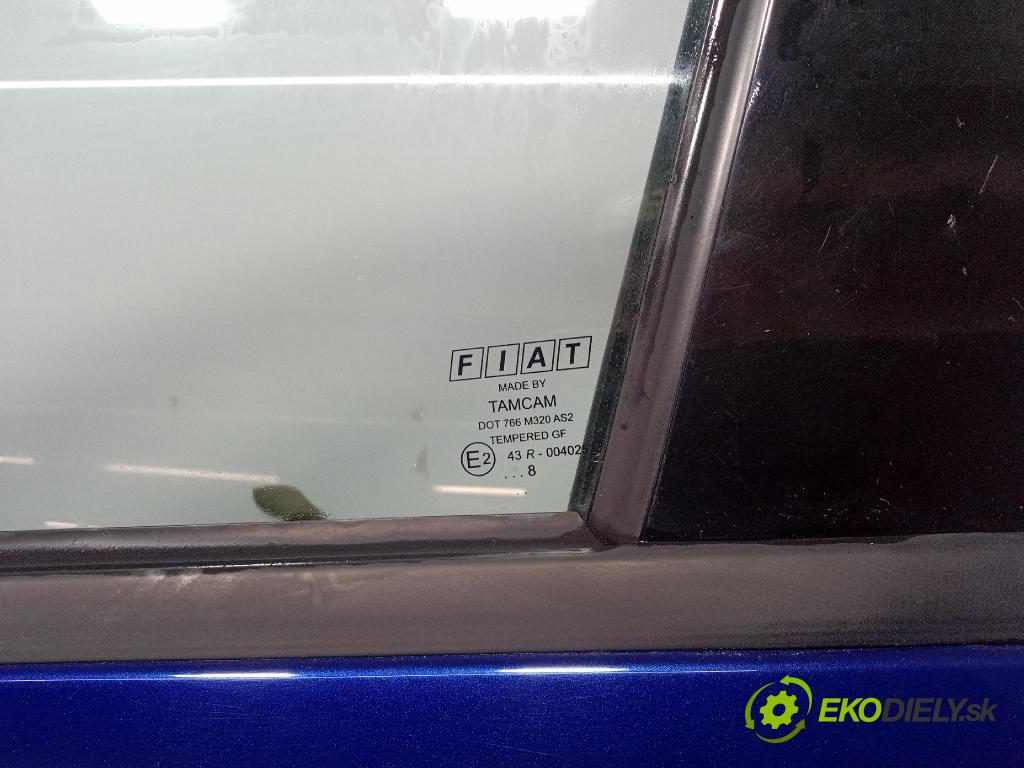 Fiat Linea 2008 dveře před Vlevo, odjet:
