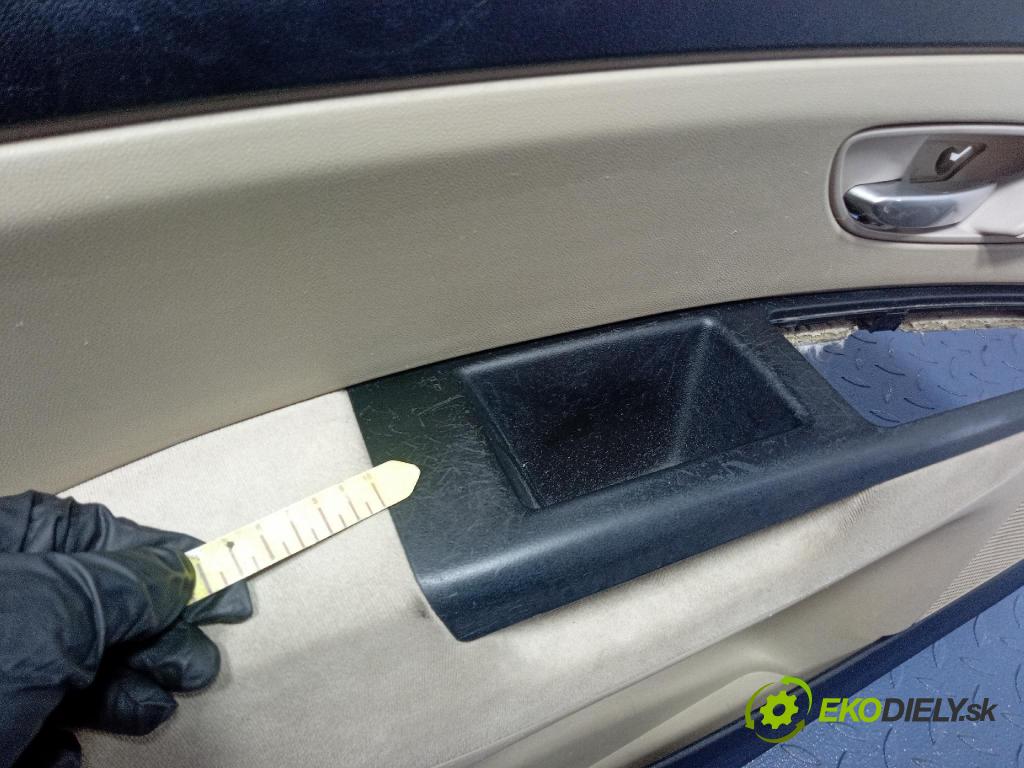 Fiat Linea 2008 Tapacír: dveře před levá 310793004