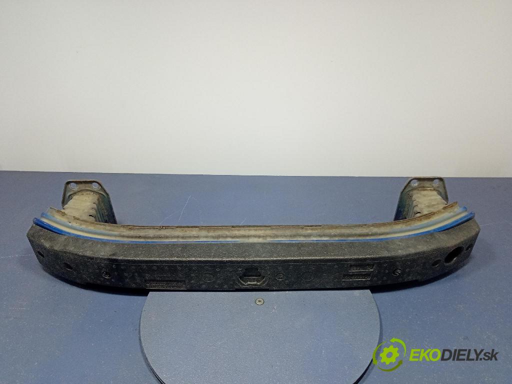 Fiat Linea 2008 výztuha narazník před