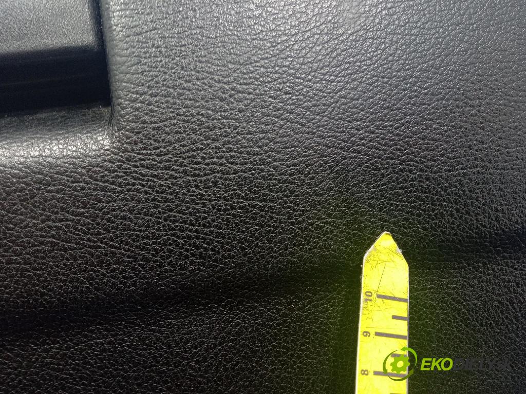 Opel Zafira 2004 kastlík 24455400