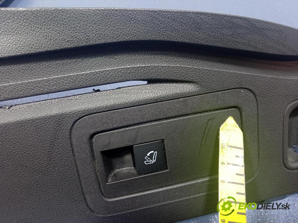 Opel Insignia 2018 kryt Plast: Interiéry: 13487519