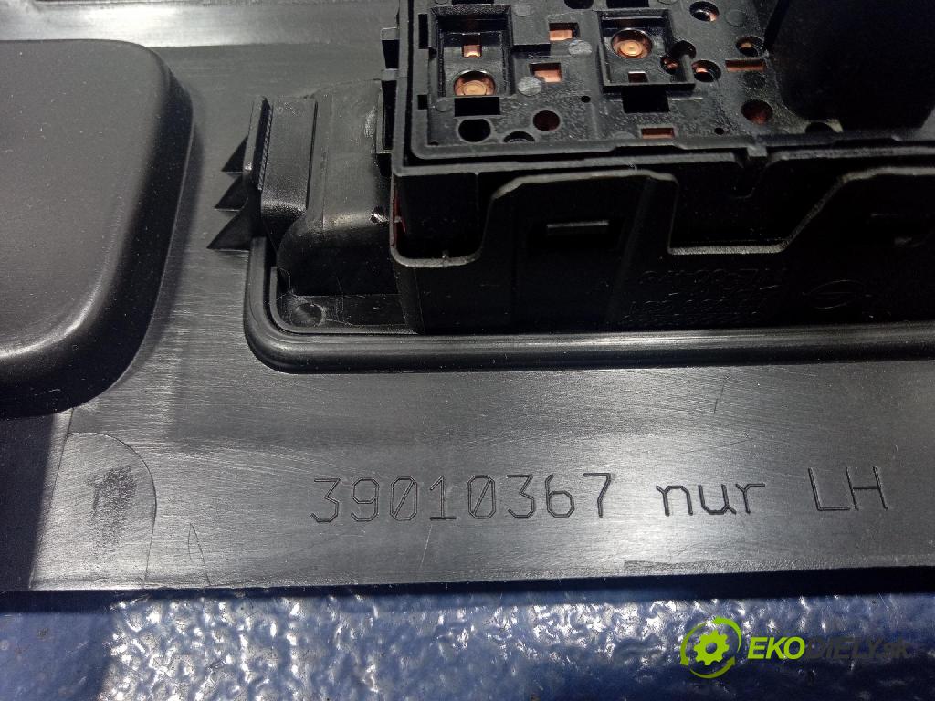 Opel Insignia 2018 kryt Plast: Interiéry: 39010367