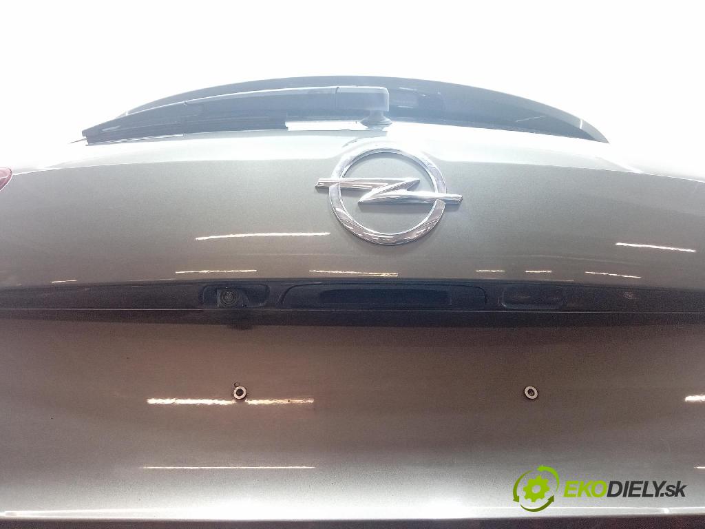 Opel Insignia 2018 zadní dveře kufra: kufr