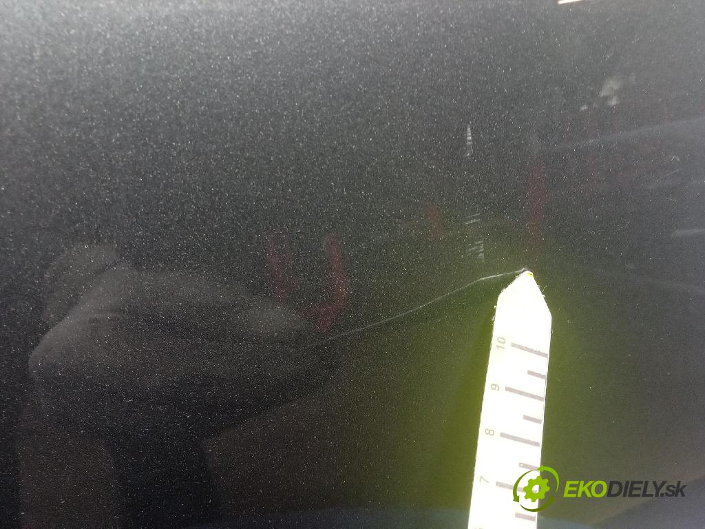 Opel Insignia 2018 dveře Zad: Vlevo, odjet: