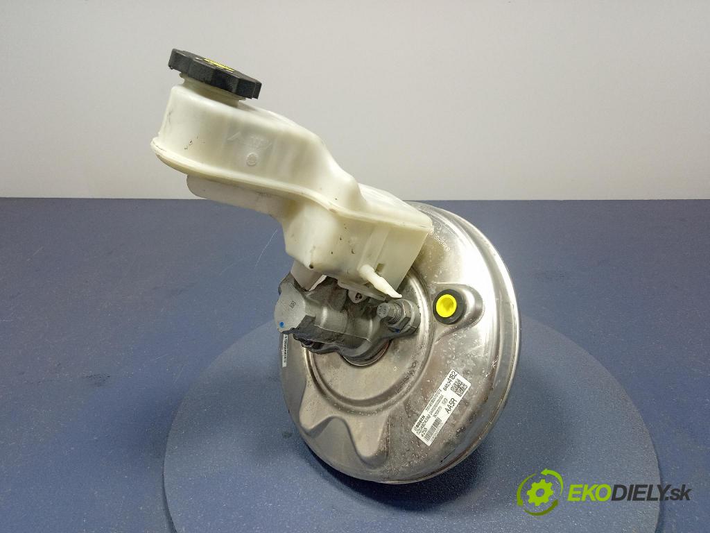 Opel Insignia 2018 servo Brzdy: 84034182