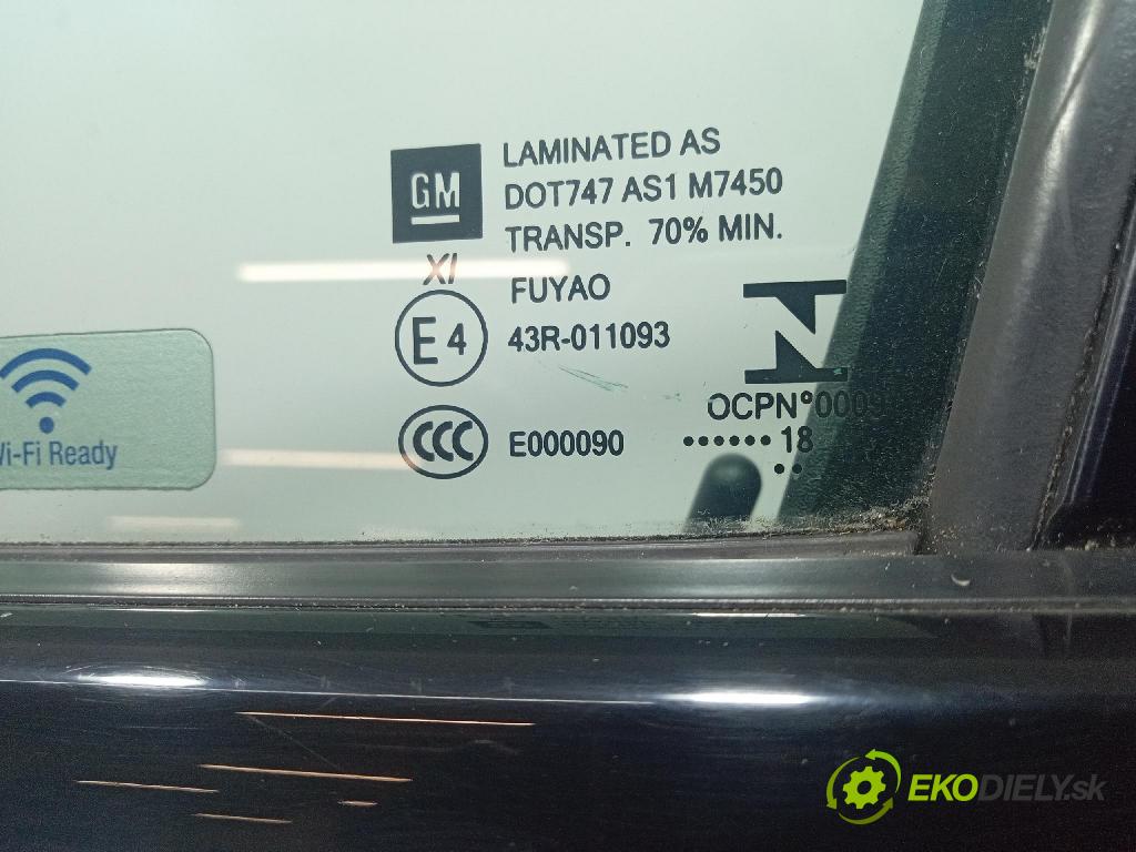 Opel Insignia 2018 dveře před Vlevo, odjet: