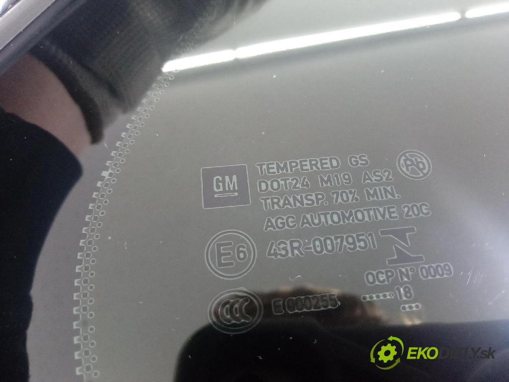 Opel Insignia 2018 sklo Karoséria: zad 495032823