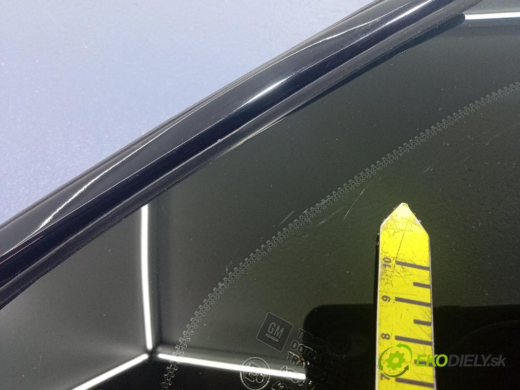 Opel Insignia 2018 sklo Karoséria: zad 495032823