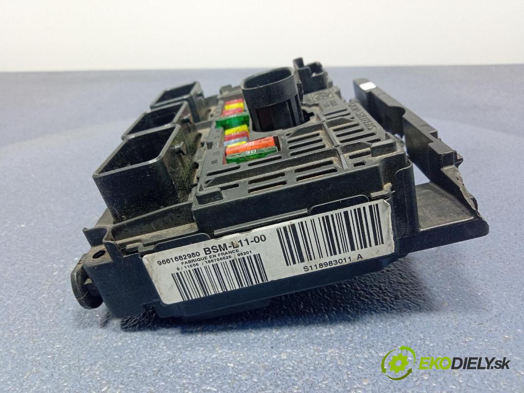 Citroen C5 2007 skrinka Poistky: 9661682980