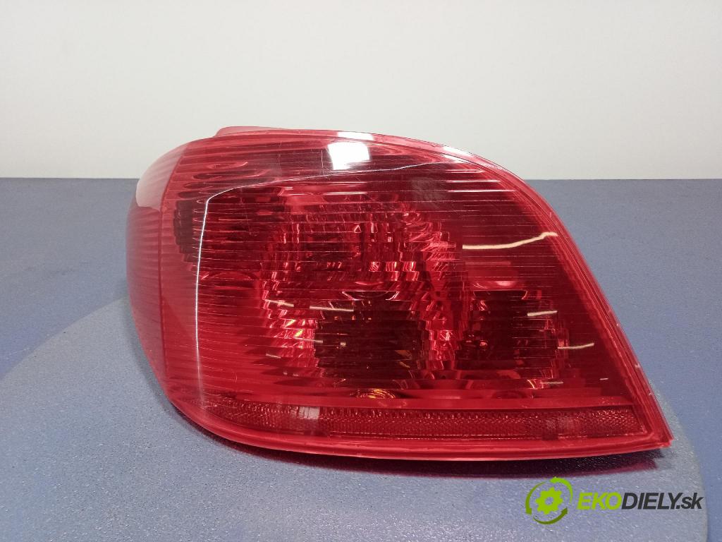 Peugeot 307 1.6 2001 světlo Zad: levá Mimo: 11-A250B