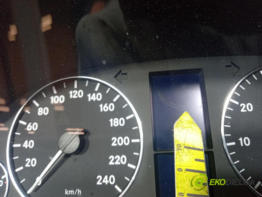 Mercedes A-Klasa 2005 Přístrojová deska A1695403011