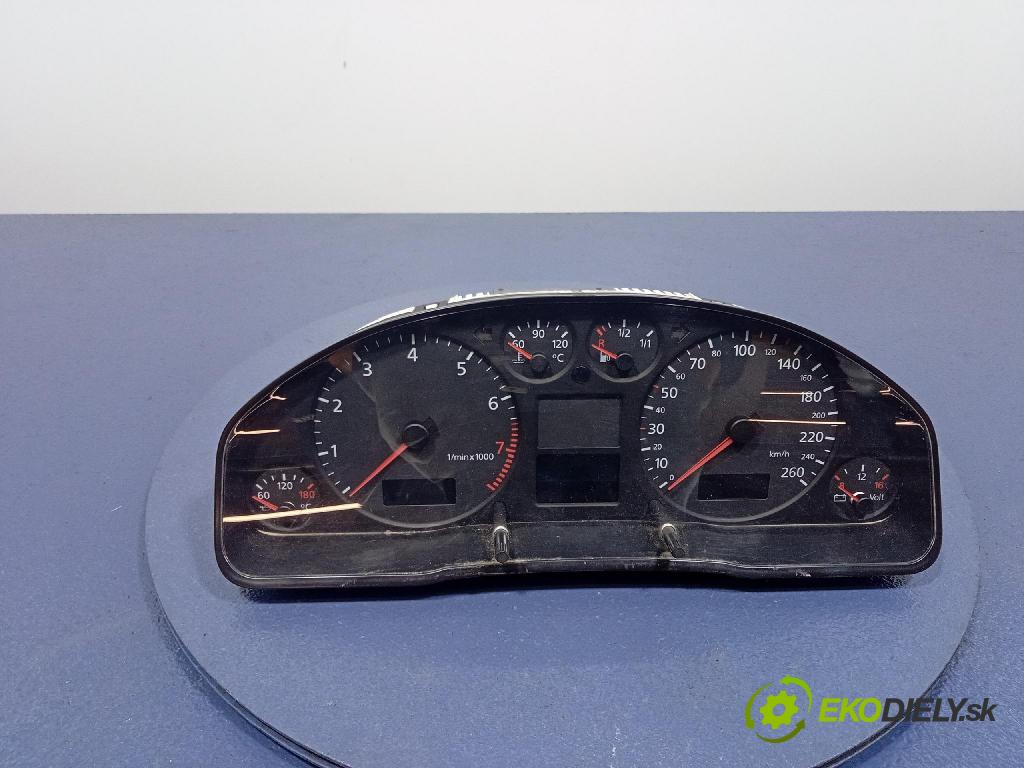 Audi A6 2000 Přístrojová deska 4B0920900K