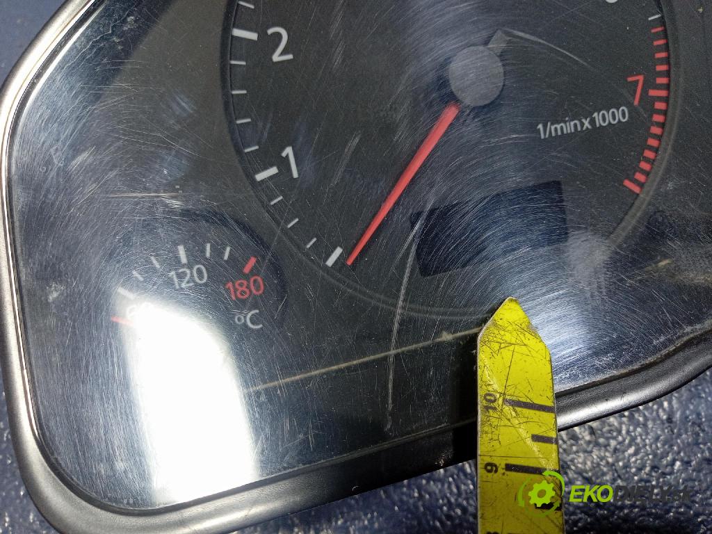 Audi A6 2000 Přístrojová deska 4B0920900K