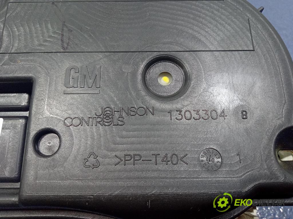 Opel Corsa 2007 Přístrojová deska 28120245