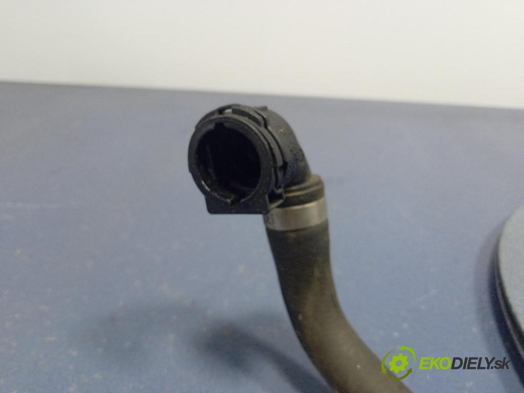 Bmw Seria 3 2014 trubka Chladič: 7811133
