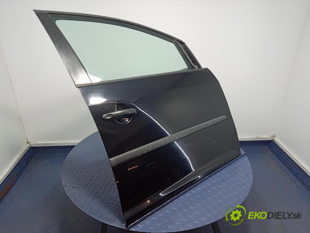 Vw Touran 2008 dveře před prave